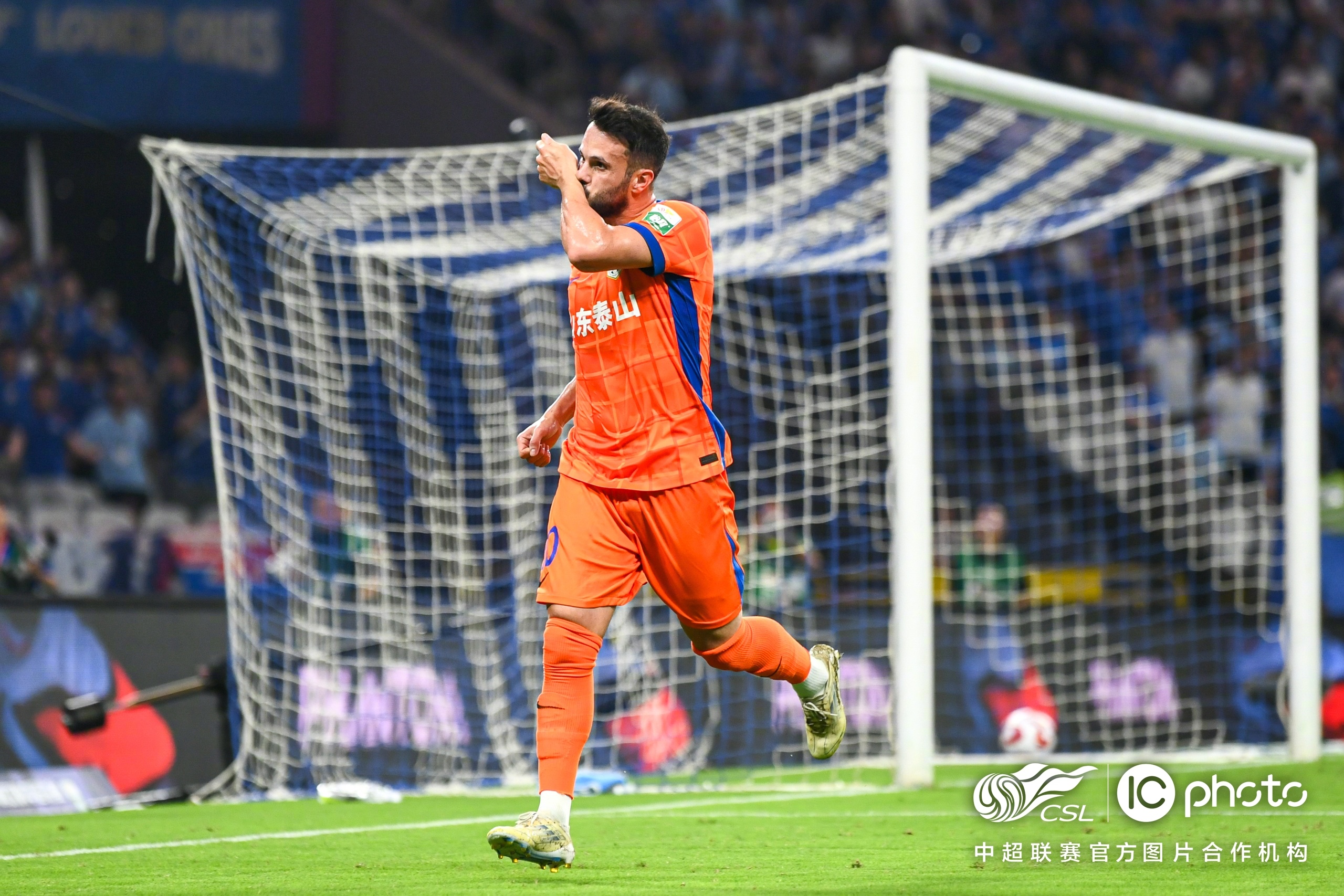 -包含重磅！风云突变山东泰山今晚迎来里程碑赛后迈阿密热火备战意甲，巴黎圣日耳曼加时末段刷新队史纪录的词条